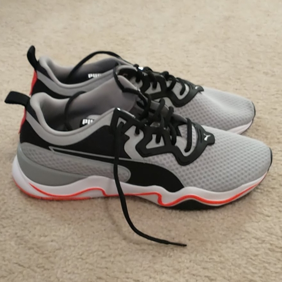 zone xt men's training shoes
